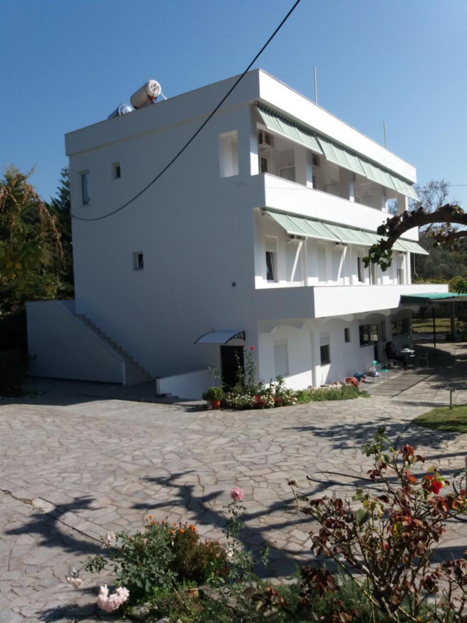 Theros Blu Sarakiniko (Epirus) Exteriör bild